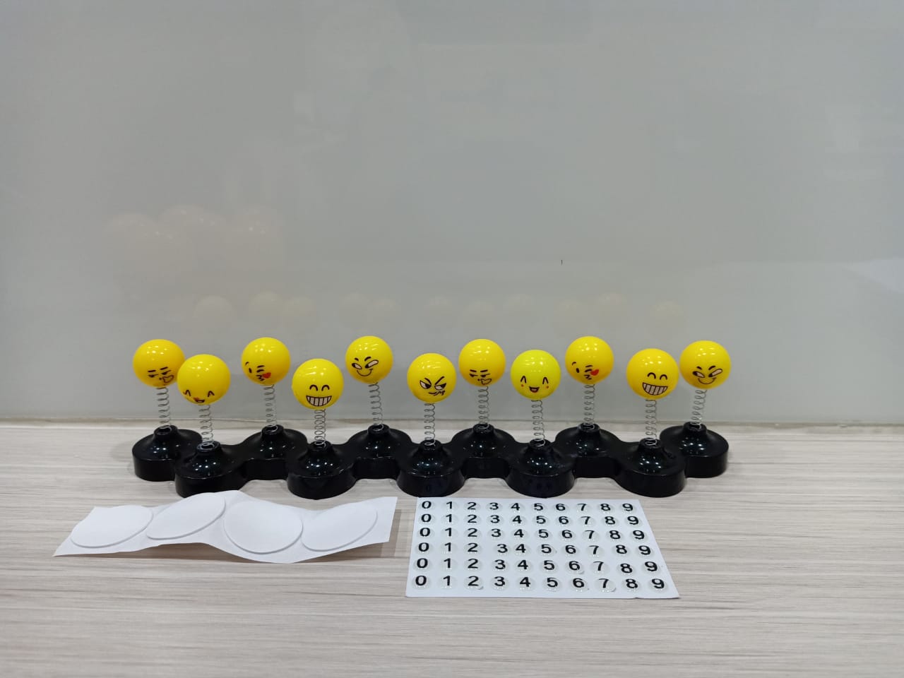 BONEKA EMOJI KOMPLIT