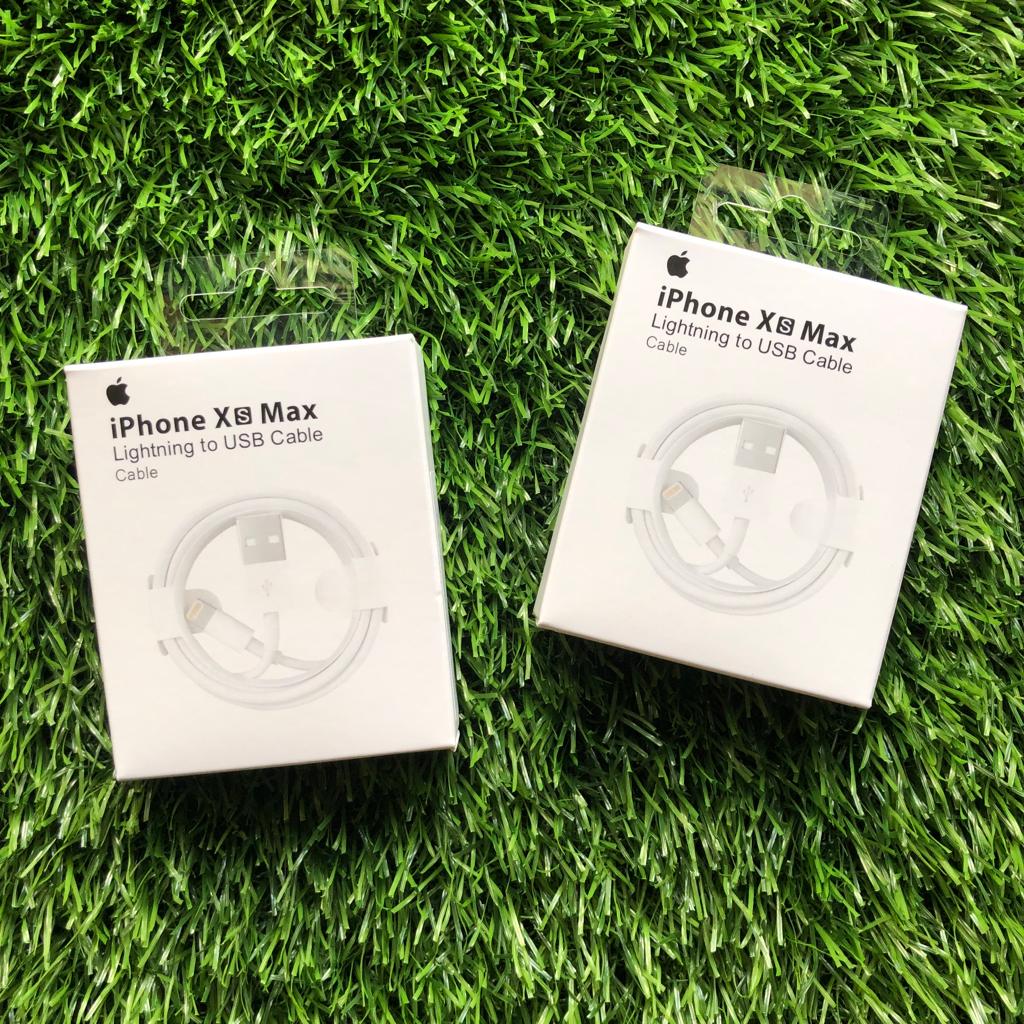 KABEL USB IPHONE XS MAX {SOLD}