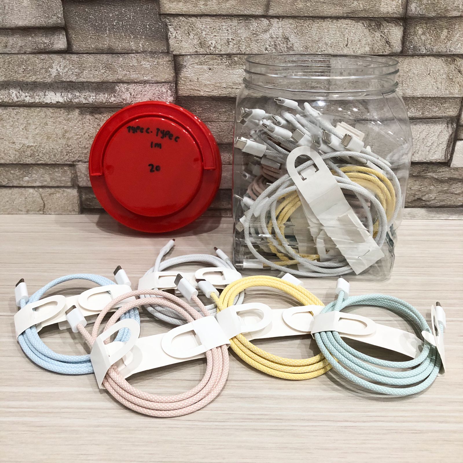 KABEL DATA MACARON TYPE C TO TYPE C 1M TOP (SOLD)