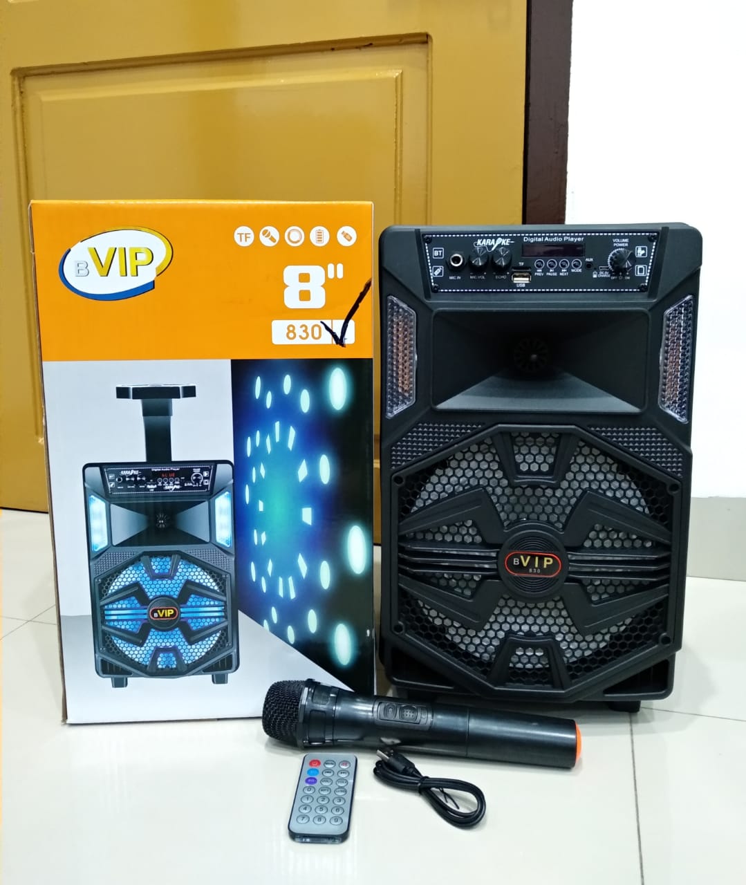 SPEAKER BLUETOOTH + MIC 8 INCH JT-830 [SOLD]
