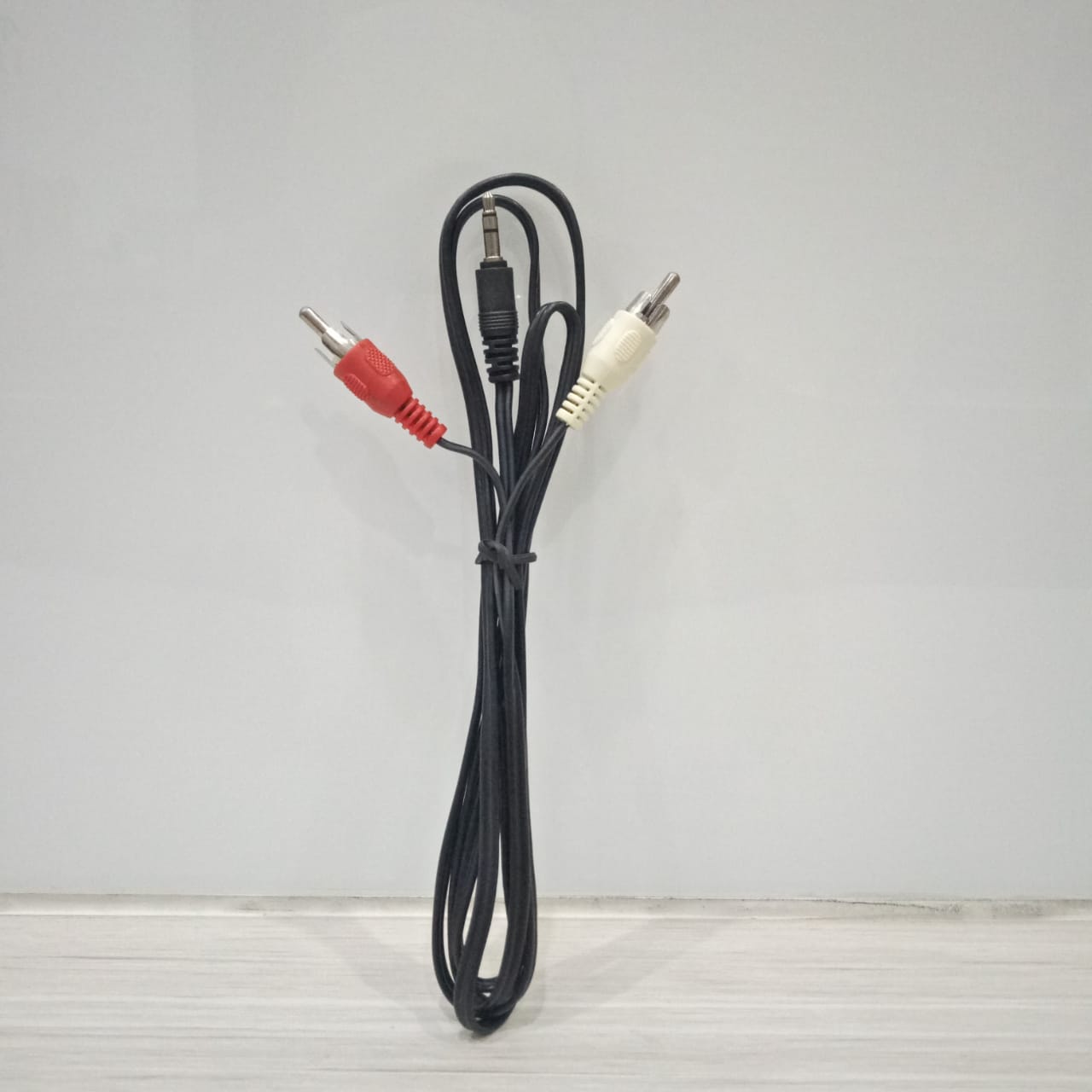 KABEL AUDIO 2 IN 1 (SOLD)