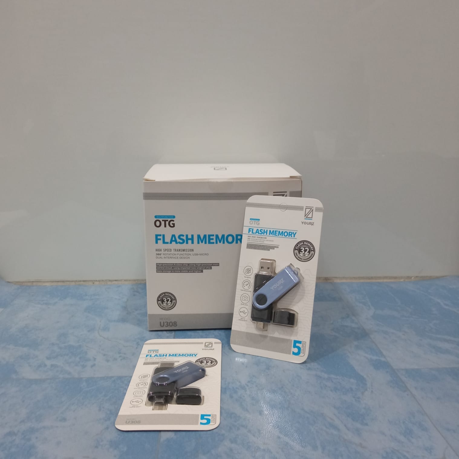 FLASHDISK YOURZ 32GB + OTG USB 3.0