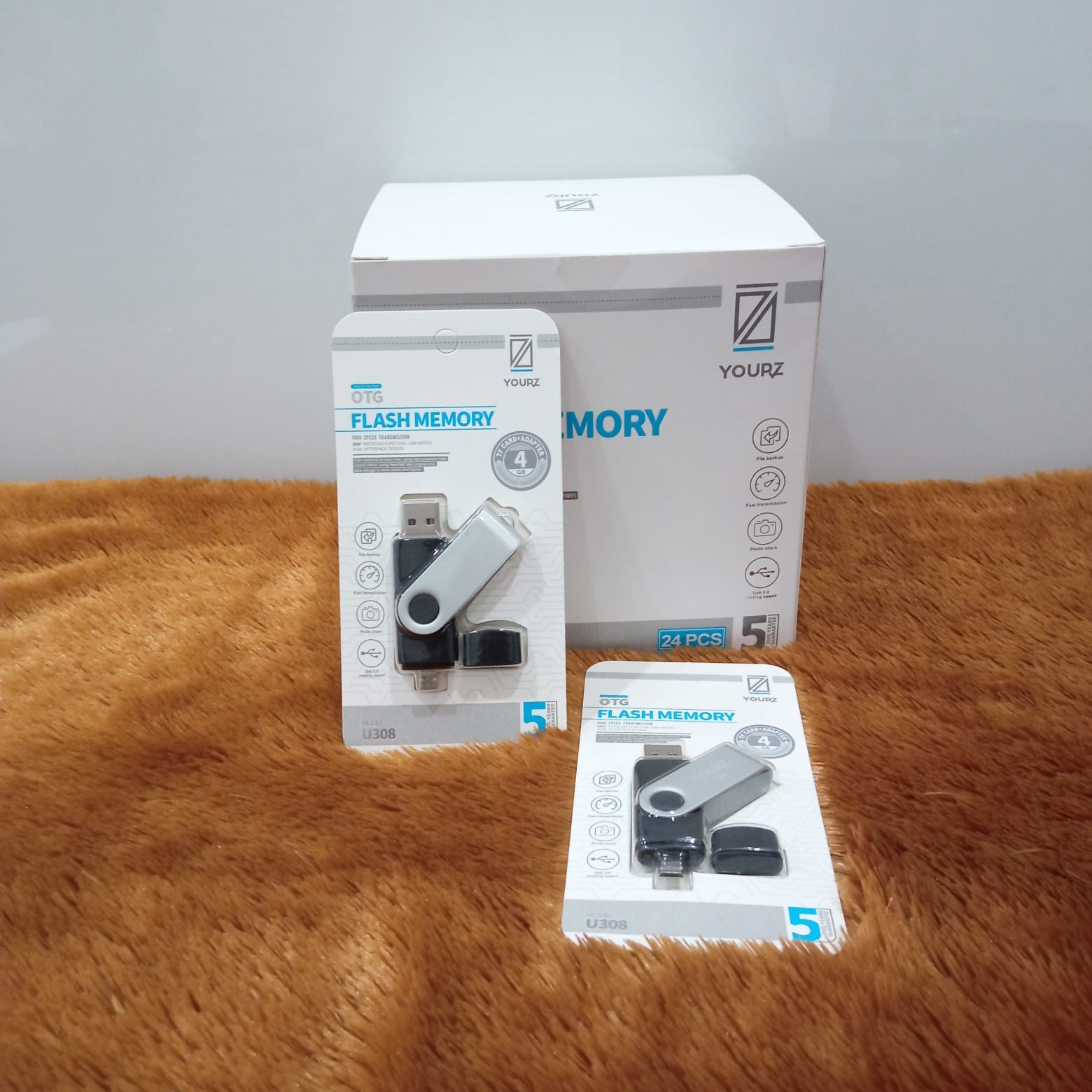 FLASHDISK YOURZ 4GB + OTG USB 3.0 (SOLD)