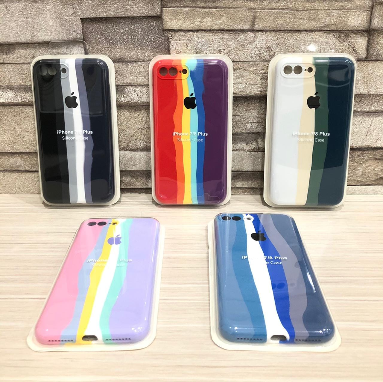CASE RAINBOW + PROTECTOR IPHONE 8 PLUS (SOLD)