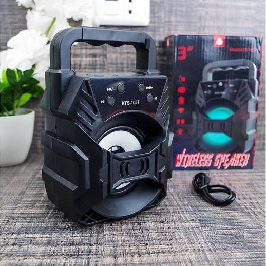 SPEAKER BLUETOOTH KTS 1057 (SOLD)